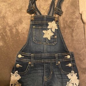 Cute babygirl coverall size 4/5
